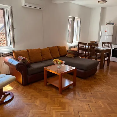 Aleksic Old Town Apartment *