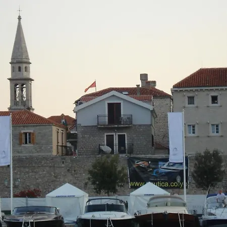 Aleksic Old Town Apartment