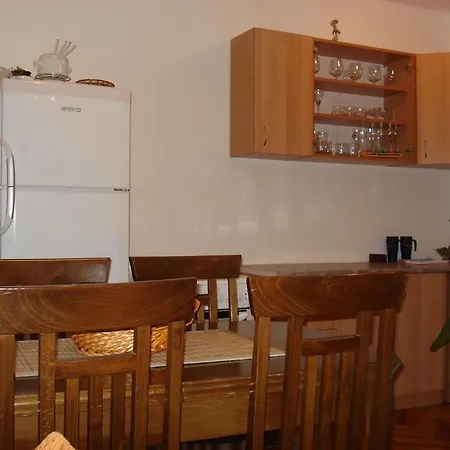 Aleksic Old Town Apartment *