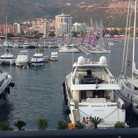 Aleksic Old Town Apartment Budva